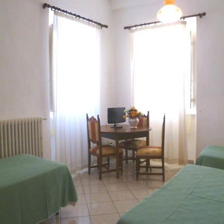Albergo Ape Elbana Portoferraio Eksteriør bilde
