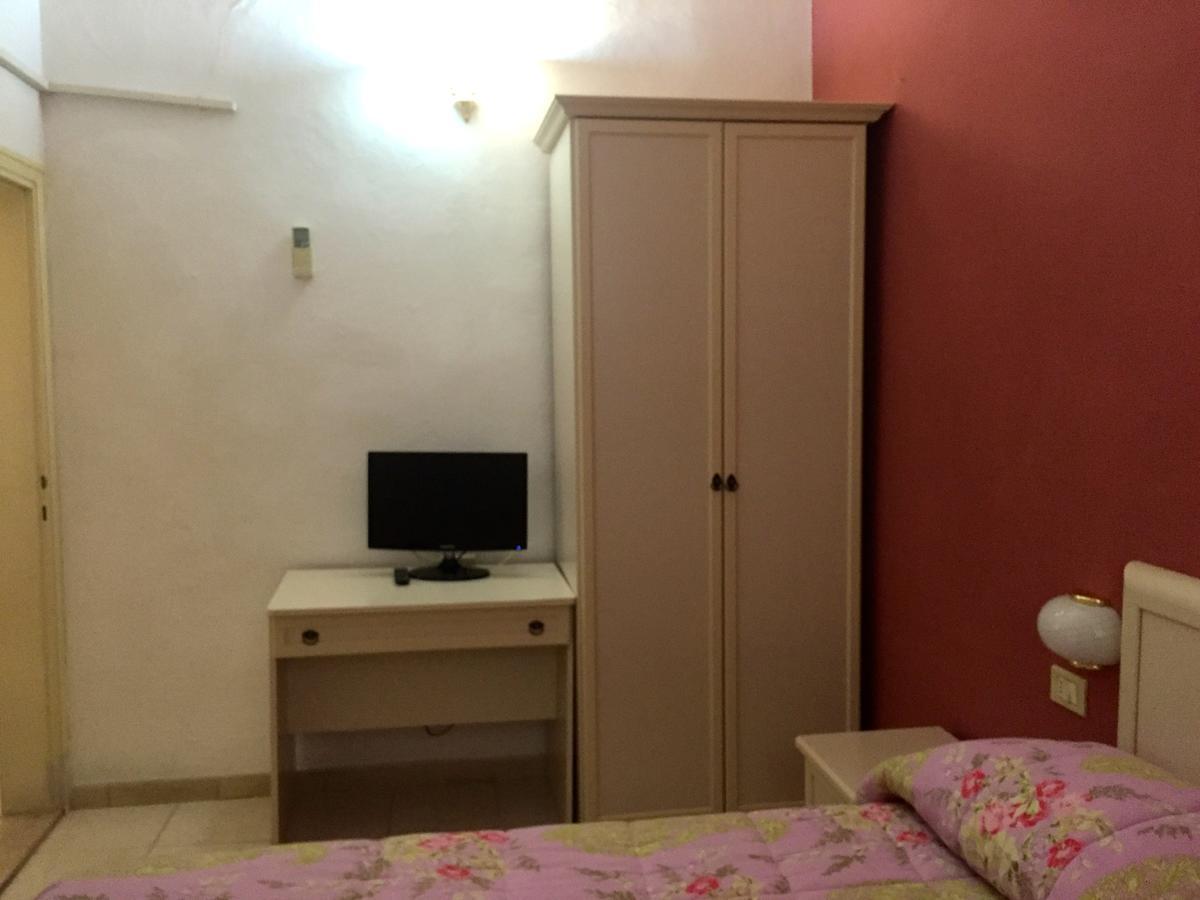 Albergo Ape Elbana Portoferraio Eksteriør bilde