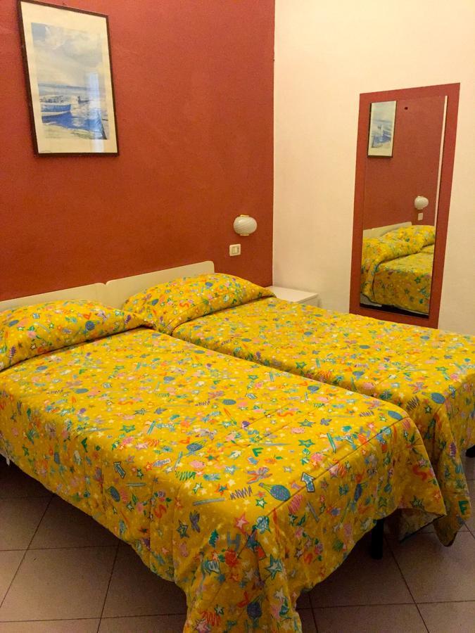 Albergo Ape Elbana Portoferraio Eksteriør bilde