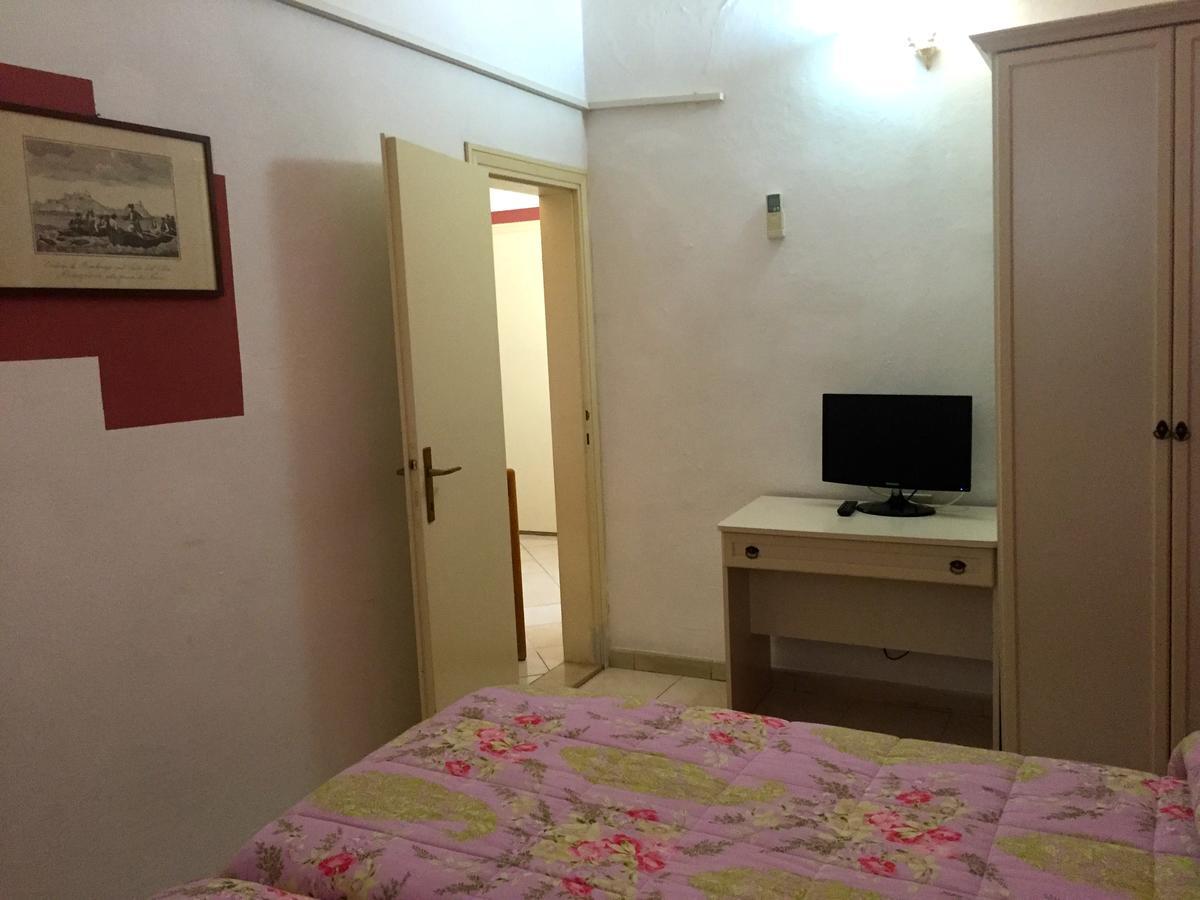 Albergo Ape Elbana Portoferraio Eksteriør bilde