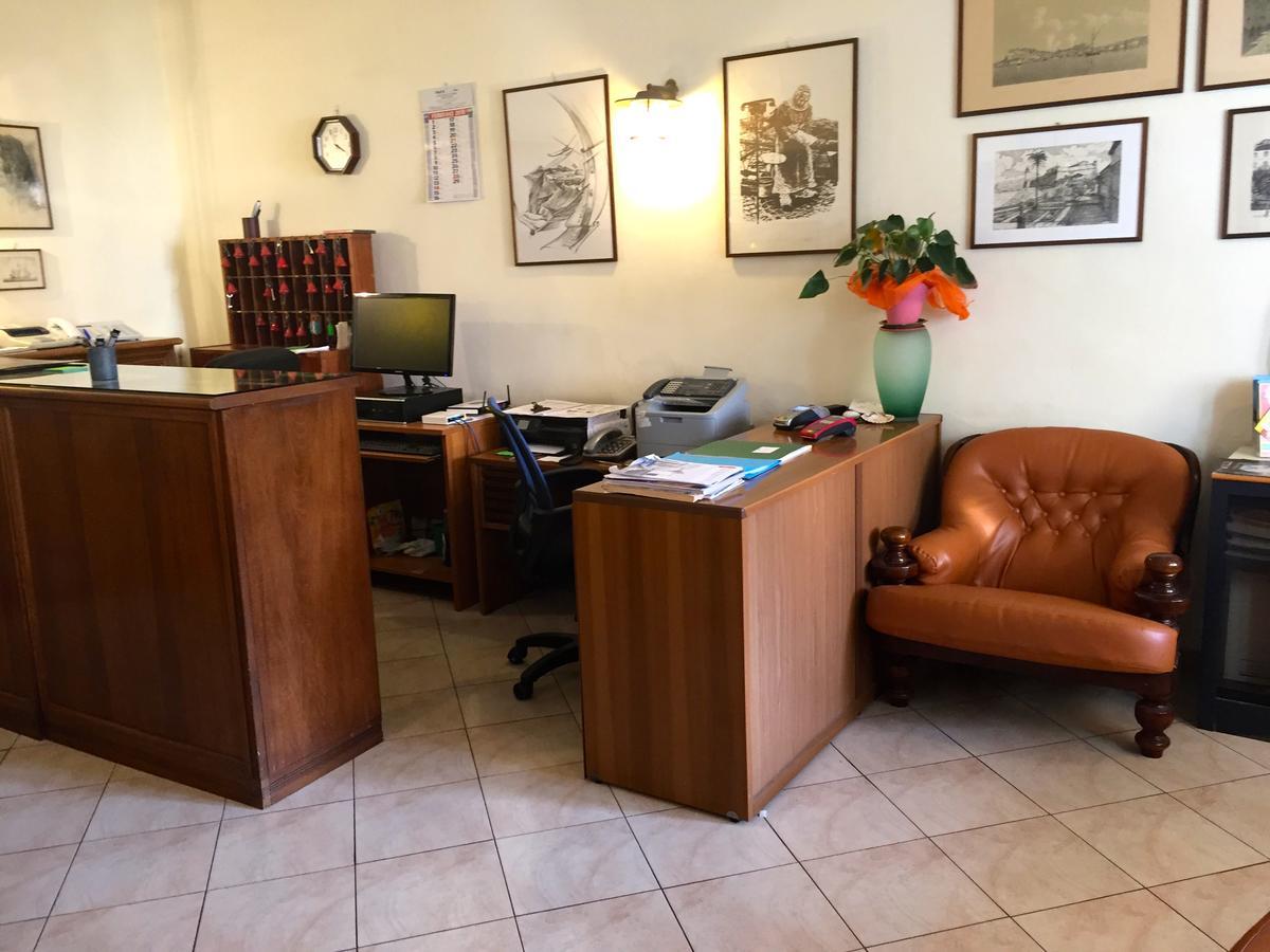 Albergo Ape Elbana Portoferraio Eksteriør bilde